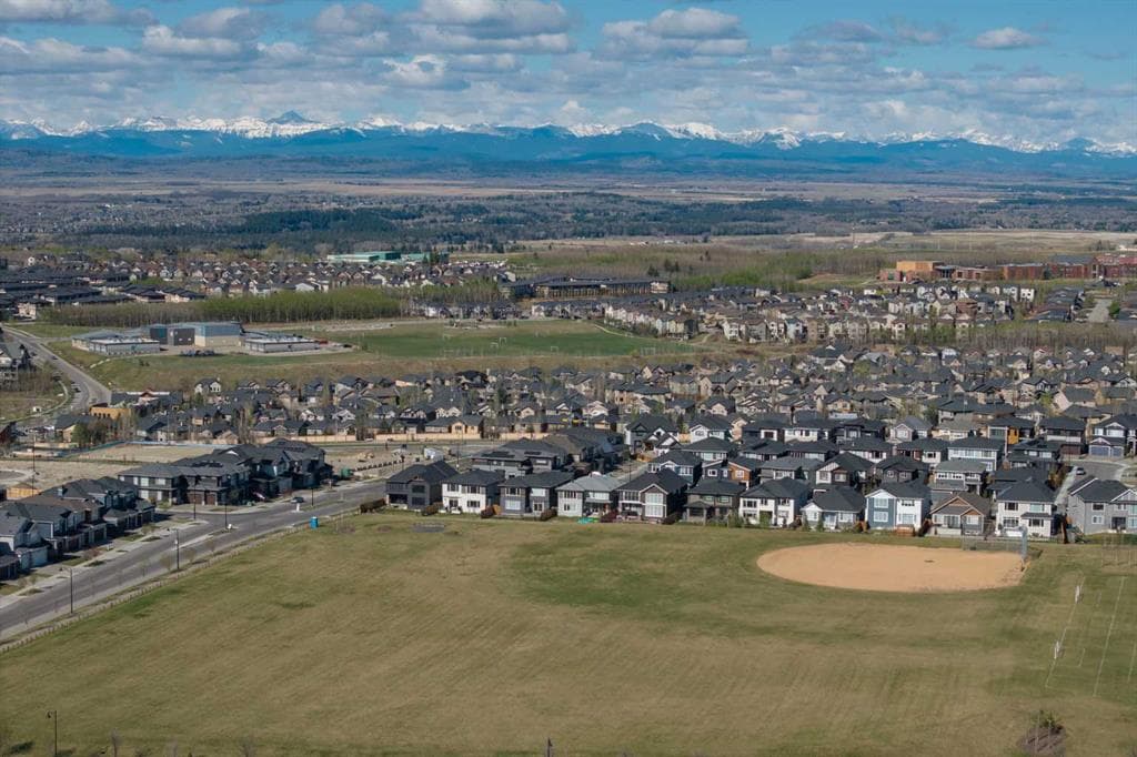 Aerial view of Crestmont neighbourhood