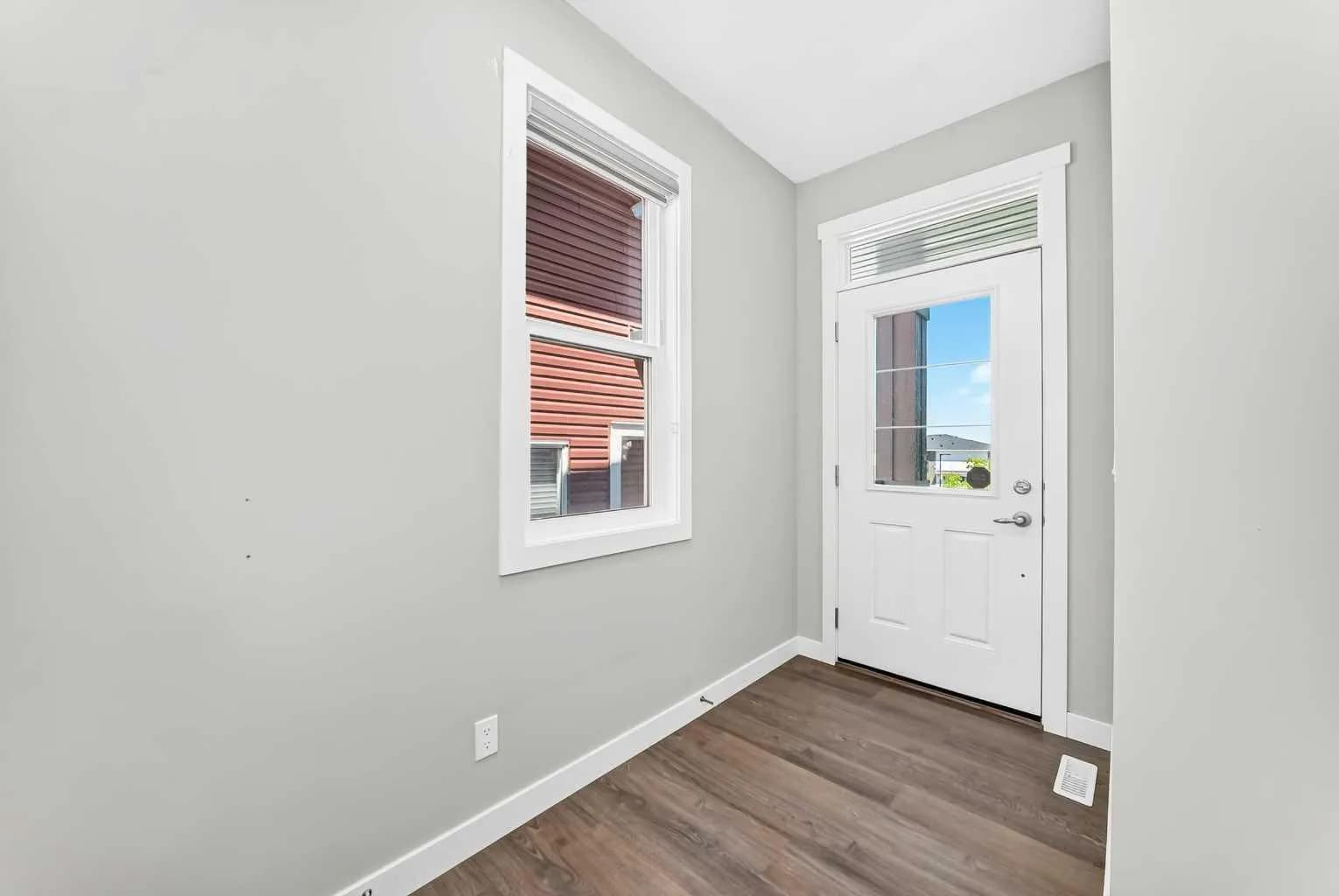Semi Detached (Half Duplex)