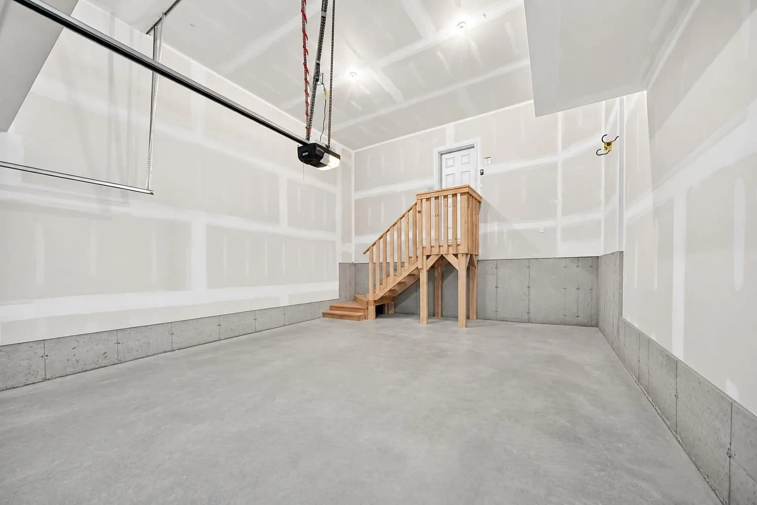Semi Detached (Half Duplex)